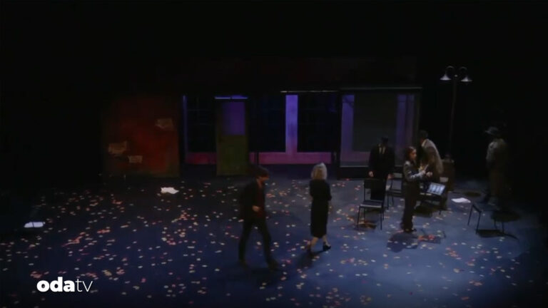 29 istanbul tiyatro festivali basliyor PShT5vxS.jpg