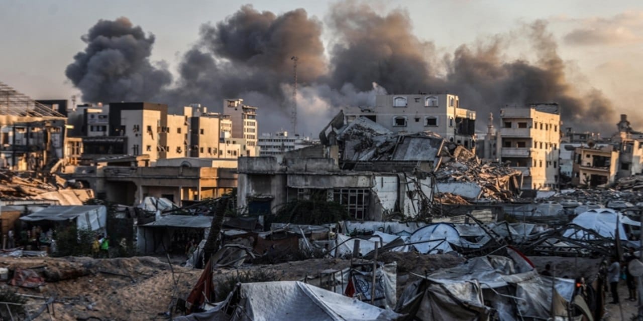 Ateşkesten sonra Gazze’ye dönen Filistinliler evlerinin yerinde enkaz buluyor