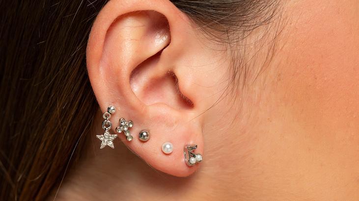 enfeksiyon ve isitme kaybi riski coklu piercing tehlikesi kulak memesini bile yirtiyor jR3Xugyb.jpg