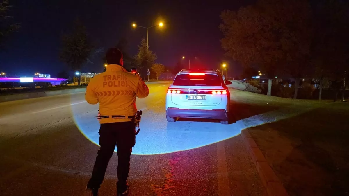 inegolde bisikletliye otomobil carpti q1TKu3Lh.jpg