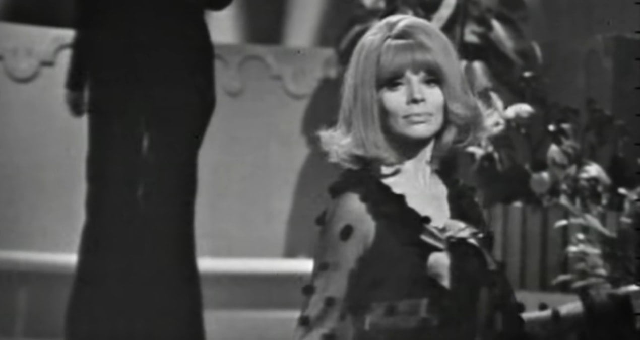 Ünlü sanatçı huzurevinde öldürüldü