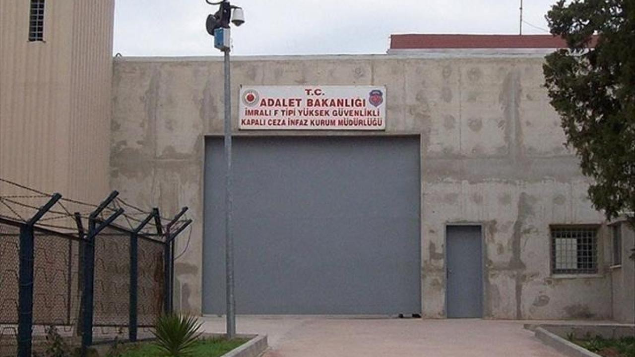 ‘Bahçeli’ye darbe’ iddialarına ne dedi? DEM Parti, Öcalan’ın mesajını paylaştı!