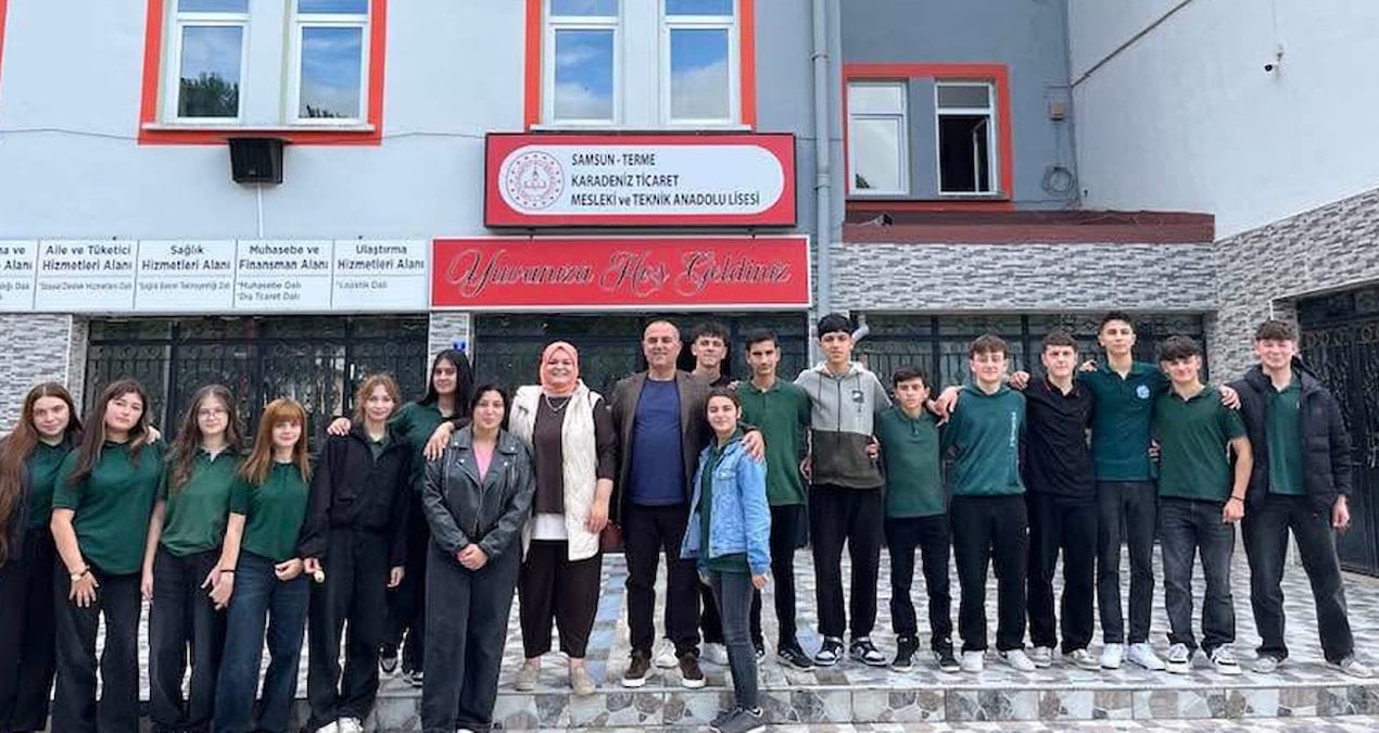 Andımız yasak siyaset serbest